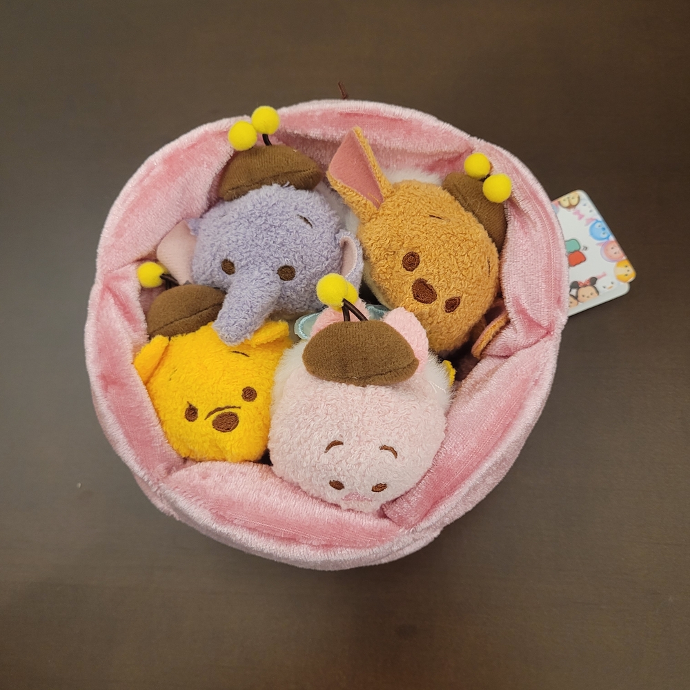 Disney Store Japan Flower House Tsum Tsum Bag Set.